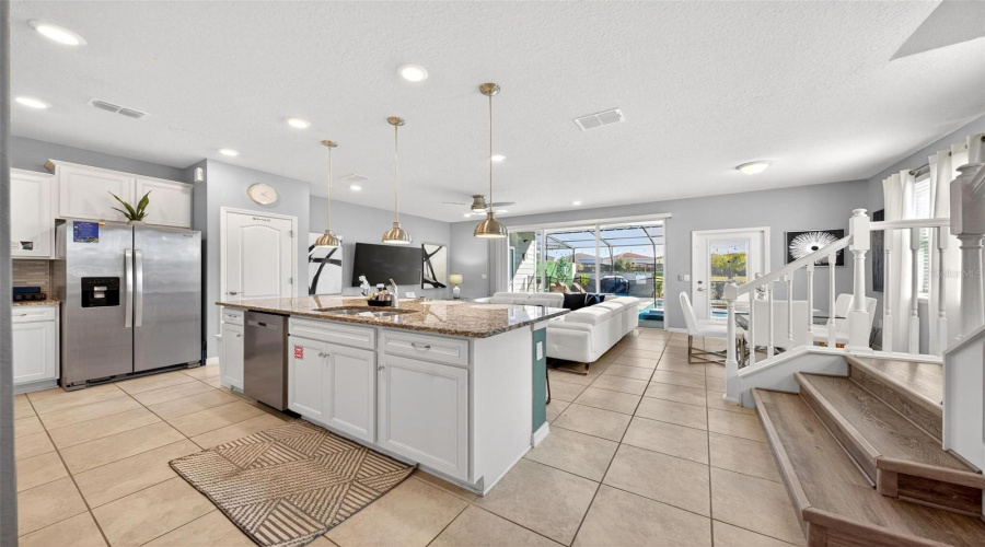 DAVENPORT, Florida 33837, 5 Bedrooms Bedrooms, ,4 BathroomsBathrooms,Residential,For Sale,OAK SPRING,0,MFRO6373223