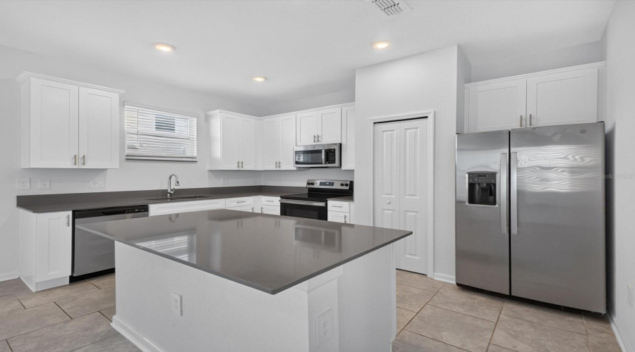 KISSIMMEE, Florida 34747, 3 Bedrooms Bedrooms, ,2 BathroomsBathrooms,Residential,For Sale,BROOK MARSH,0,MFRO6423977