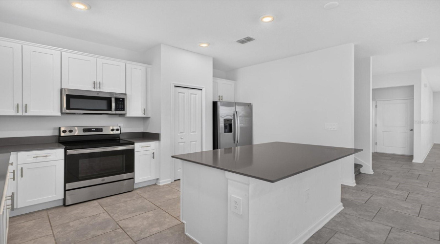 KISSIMMEE, Florida 34747, 3 Bedrooms Bedrooms, ,2 BathroomsBathrooms,Residential,For Sale,BROOK MARSH,0,MFRO6423977