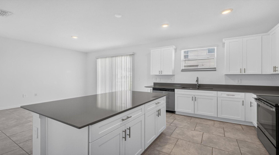 KISSIMMEE, Florida 34747, 3 Bedrooms Bedrooms, ,2 BathroomsBathrooms,Residential,For Sale,BROOK MARSH,0,MFRO6423977
