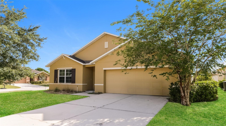 DAVENPORT, Florida 33896, 4 Bedrooms Bedrooms, ,2 BathroomsBathrooms,Residential,For Sale,SEQUOIA,0,MFRO6424431