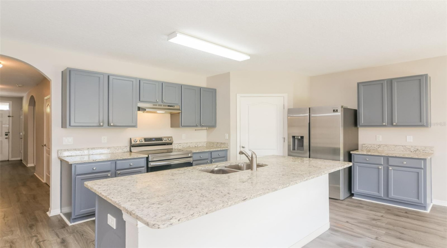 DAVENPORT, Florida 33896, 4 Bedrooms Bedrooms, ,2 BathroomsBathrooms,Residential,For Sale,SEQUOIA,0,MFRO6424431