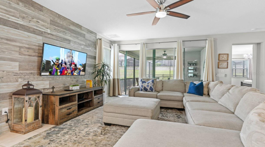 KISSIMMEE, Florida 34747, 5 Bedrooms Bedrooms, ,5 BathroomsBathrooms,Residential,For Sale,SANDY PARK,0,MFRS5153572