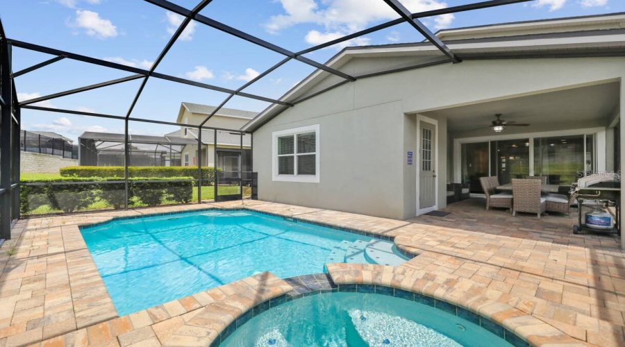 KISSIMMEE, Florida 34747, 5 Bedrooms Bedrooms, ,5 BathroomsBathrooms,Residential,For Sale,SANDY PARK,0,MFRS5153572