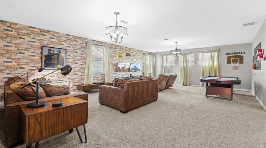 KISSIMMEE, Florida 34747, 5 Bedrooms Bedrooms, ,5 BathroomsBathrooms,Residential,For Sale,SANDY PARK,0,MFRS5153572