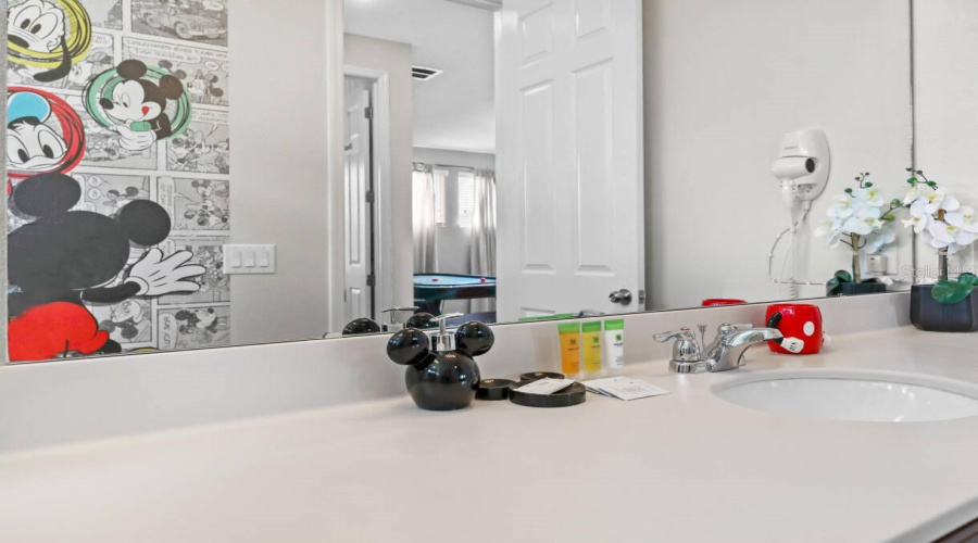 KISSIMMEE, Florida 34747, 5 Bedrooms Bedrooms, ,5 BathroomsBathrooms,Residential,For Sale,SANDY PARK,0,MFRS5153572