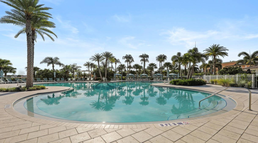 KISSIMMEE, Florida 34747, 5 Bedrooms Bedrooms, ,5 BathroomsBathrooms,Residential,For Sale,SANDY PARK,0,MFRS5153572