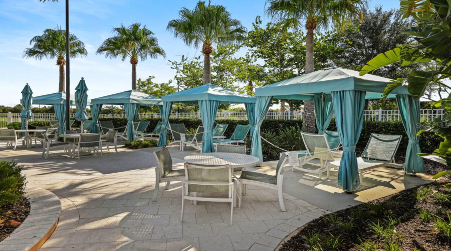 KISSIMMEE, Florida 34747, 5 Bedrooms Bedrooms, ,5 BathroomsBathrooms,Residential,For Sale,SANDY PARK,0,MFRS5153572