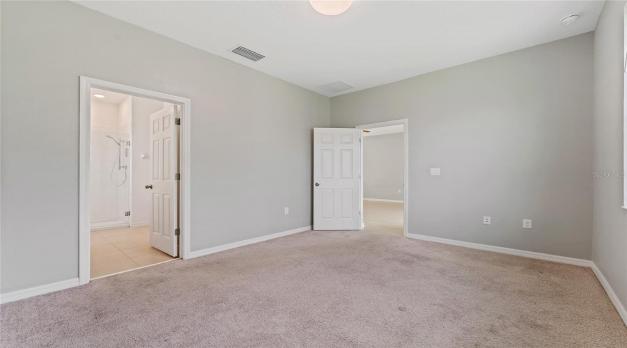 DAVENPORT, Florida 33837, 4 Bedrooms Bedrooms, ,2 BathroomsBathrooms,Residential,For Sale,SWAN SWIM,0,MFRS5153206