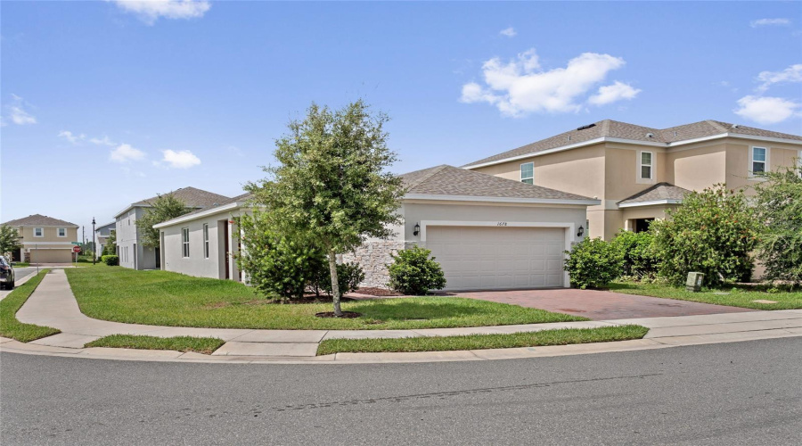DAVENPORT, Florida 33837, 4 Bedrooms Bedrooms, ,2 BathroomsBathrooms,Residential,For Sale,SWAN SWIM,0,MFRS5153206