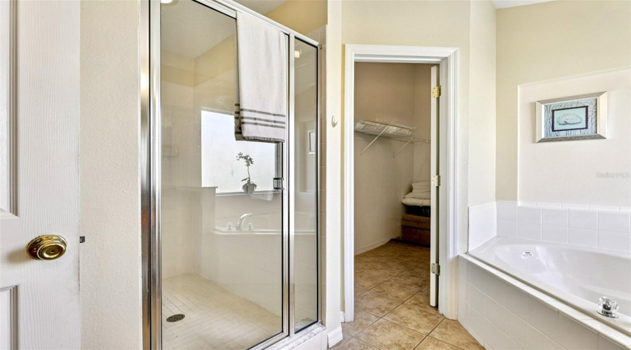 KISSIMMEE, Florida 34746, 5 Bedrooms Bedrooms, ,3 BathroomsBathrooms,Residential,For Sale,HIDEAWAY BEACH,0,MFRO6372170