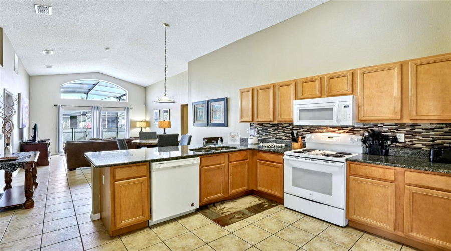 KISSIMMEE, Florida 34746, 5 Bedrooms Bedrooms, ,3 BathroomsBathrooms,Residential,For Sale,HIDEAWAY BEACH,0,MFRO6372170