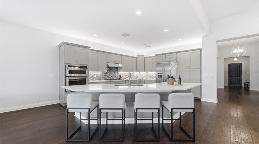 ORLANDO, Florida 32836, 4 Bedrooms Bedrooms, ,2 BathroomsBathrooms,Residential,For Sale,ROYAL CYPRESS,0,MFRO6424516