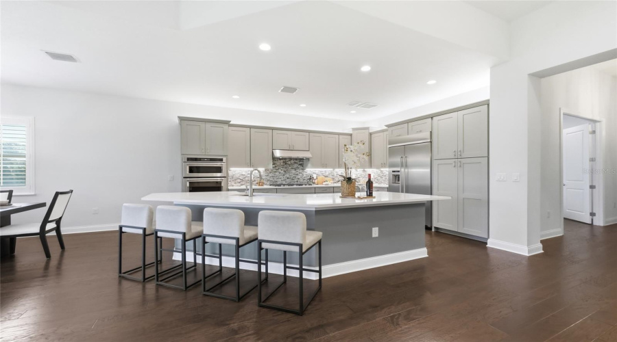 ORLANDO, Florida 32836, 4 Bedrooms Bedrooms, ,2 BathroomsBathrooms,Residential,For Sale,ROYAL CYPRESS,0,MFRO6424516
