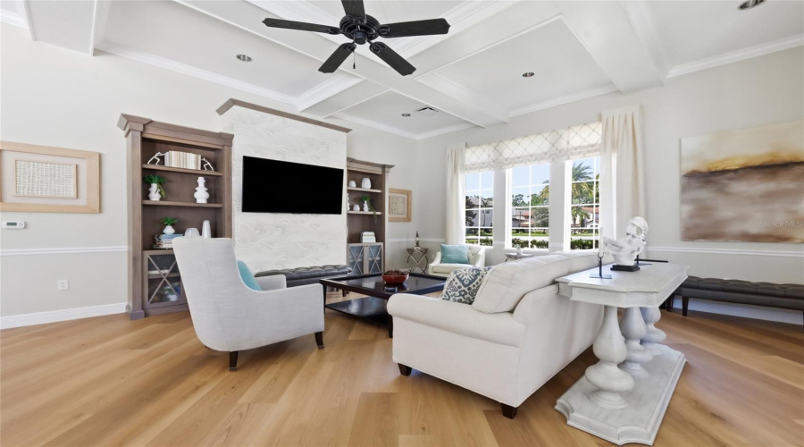 Community Clubhouse & Entertaining Area