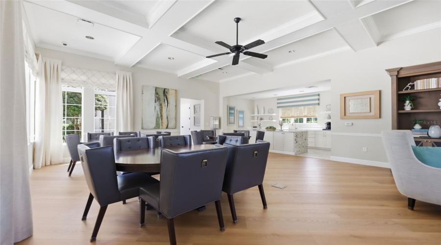Community Clubhouse & Entertaining Area