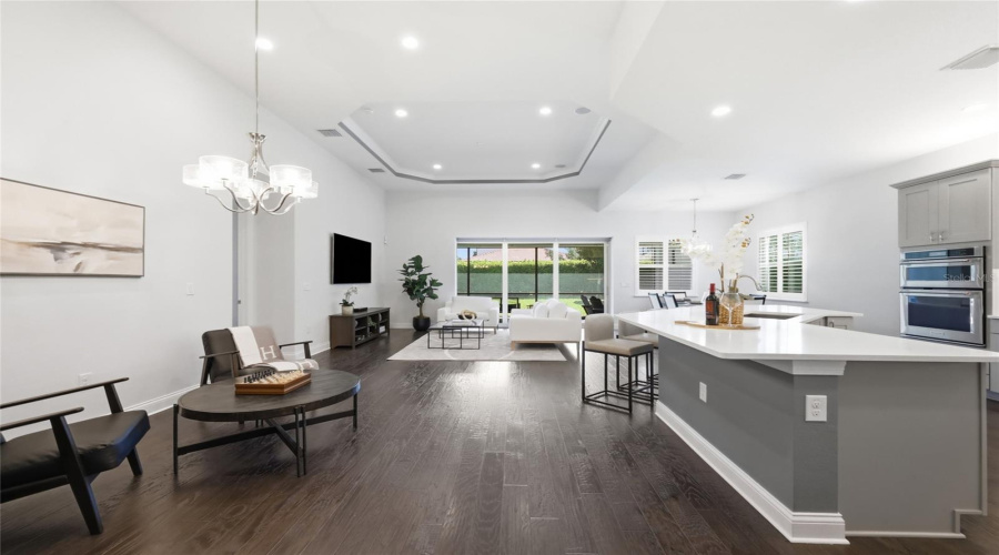 Open Living & Dining Room with 12ft Ceilings - Perfect for Entertaining