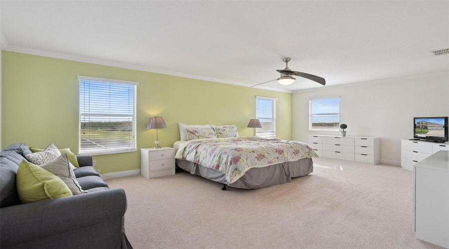 DAVENPORT, Florida 33897, 5 Bedrooms Bedrooms, ,5 BathroomsBathrooms,Residential,For Sale,BELFRY,0,MFRS5153614