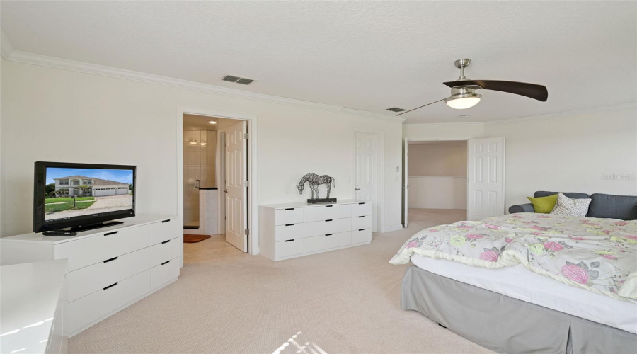 DAVENPORT, Florida 33897, 5 Bedrooms Bedrooms, ,5 BathroomsBathrooms,Residential,For Sale,BELFRY,0,MFRS5153614