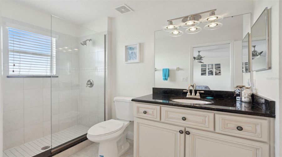 DAVENPORT, Florida 33897, 5 Bedrooms Bedrooms, ,5 BathroomsBathrooms,Residential,For Sale,BELFRY,0,MFRS5153614
