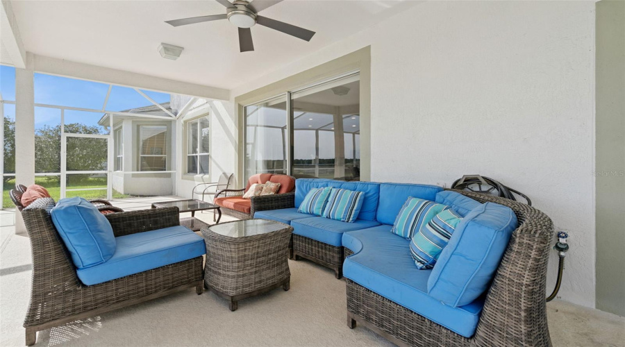 DAVENPORT, Florida 33897, 5 Bedrooms Bedrooms, ,5 BathroomsBathrooms,Residential,For Sale,BELFRY,0,MFRS5153614