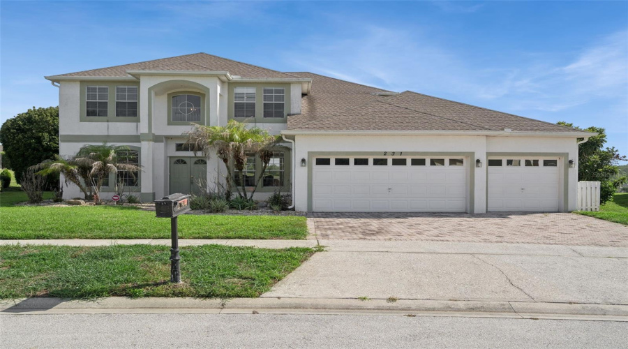 DAVENPORT, Florida 33897, 5 Bedrooms Bedrooms, ,5 BathroomsBathrooms,Residential,For Sale,BELFRY,0,MFRS5153614
