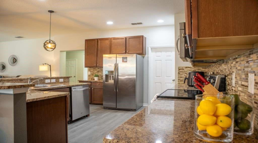 KISSIMMEE, Florida 34746, 6 Bedrooms Bedrooms, ,5 BathroomsBathrooms,Residential,For Sale,LAS FUENTES,0,MFRS5144642