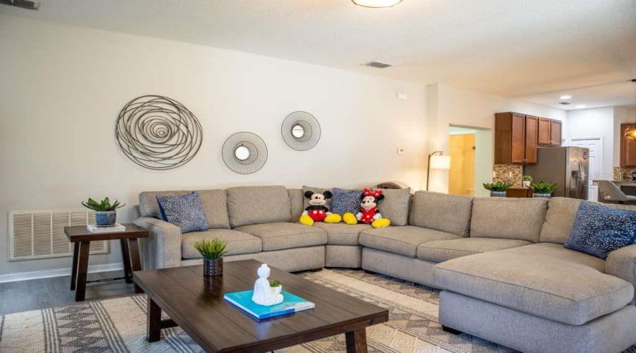 KISSIMMEE, Florida 34746, 6 Bedrooms Bedrooms, ,5 BathroomsBathrooms,Residential,For Sale,LAS FUENTES,0,MFRS5144642