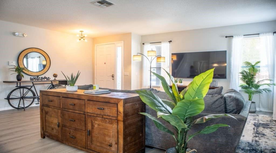 KISSIMMEE, Florida 34746, 6 Bedrooms Bedrooms, ,5 BathroomsBathrooms,Residential,For Sale,LAS FUENTES,0,MFRS5144642