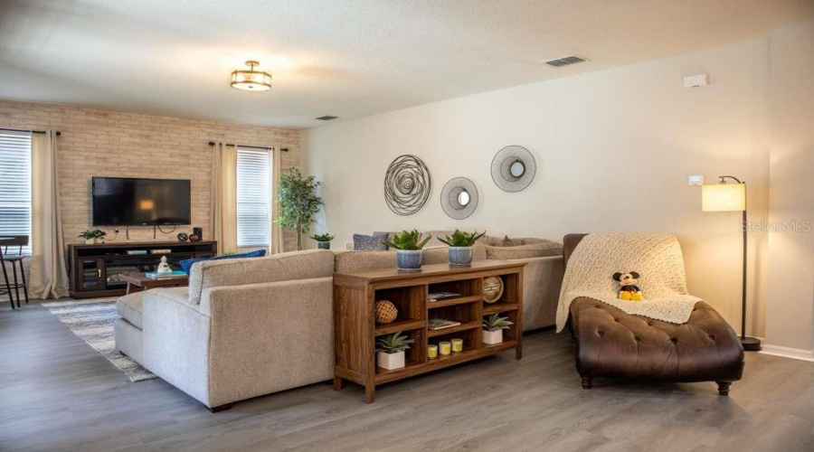 KISSIMMEE, Florida 34746, 6 Bedrooms Bedrooms, ,5 BathroomsBathrooms,Residential,For Sale,LAS FUENTES,0,MFRS5144642