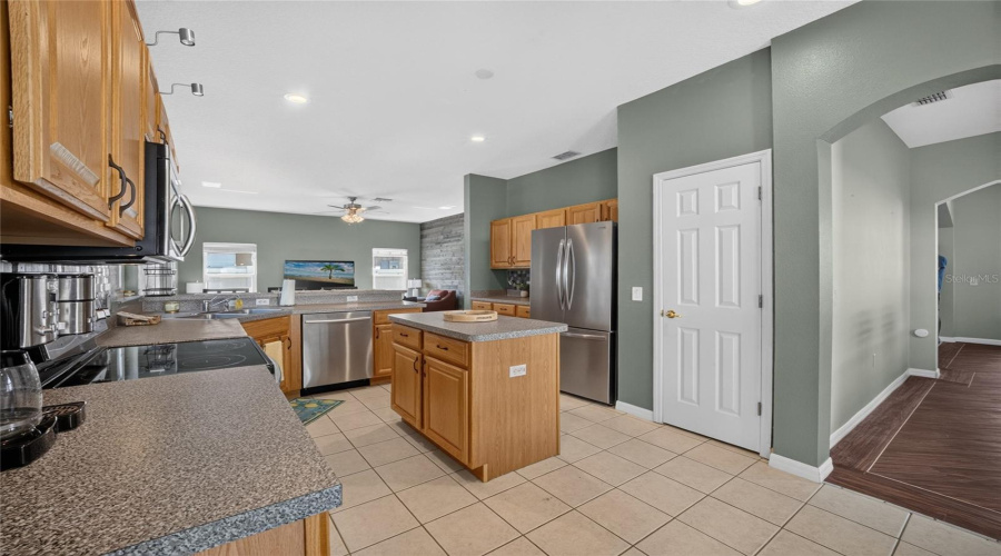 DAVENPORT, Florida 33896, 4 Bedrooms Bedrooms, ,2 BathroomsBathrooms,Residential,For Sale,KILDRUMMY,0,MFRO6424806