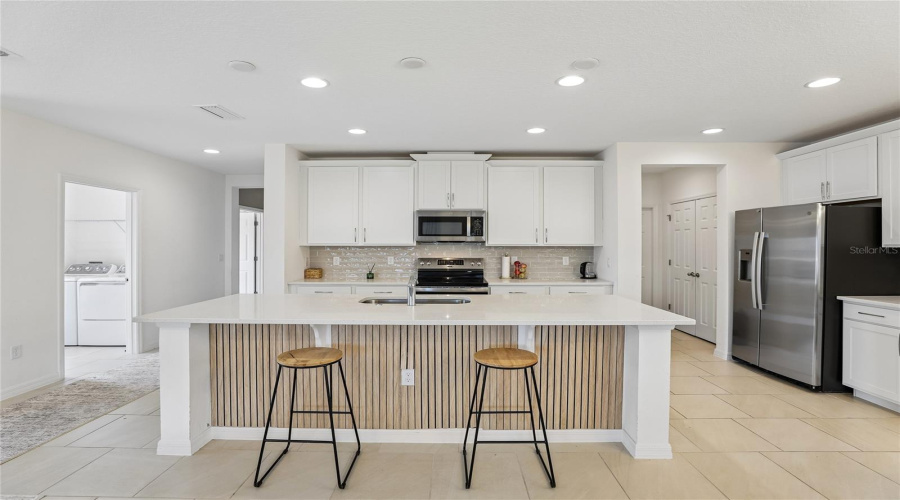 DAVENPORT, Florida 33837, 4 Bedrooms Bedrooms, ,2 BathroomsBathrooms,Residential,For Sale,SWAN SWIM,0,MFRS5153618