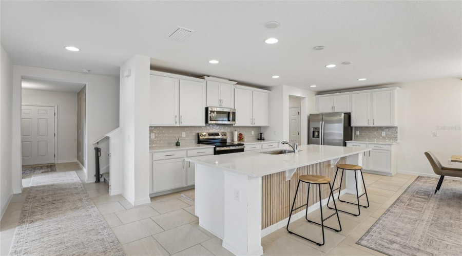 DAVENPORT, Florida 33837, 4 Bedrooms Bedrooms, ,2 BathroomsBathrooms,Residential,For Sale,SWAN SWIM,0,MFRS5153618