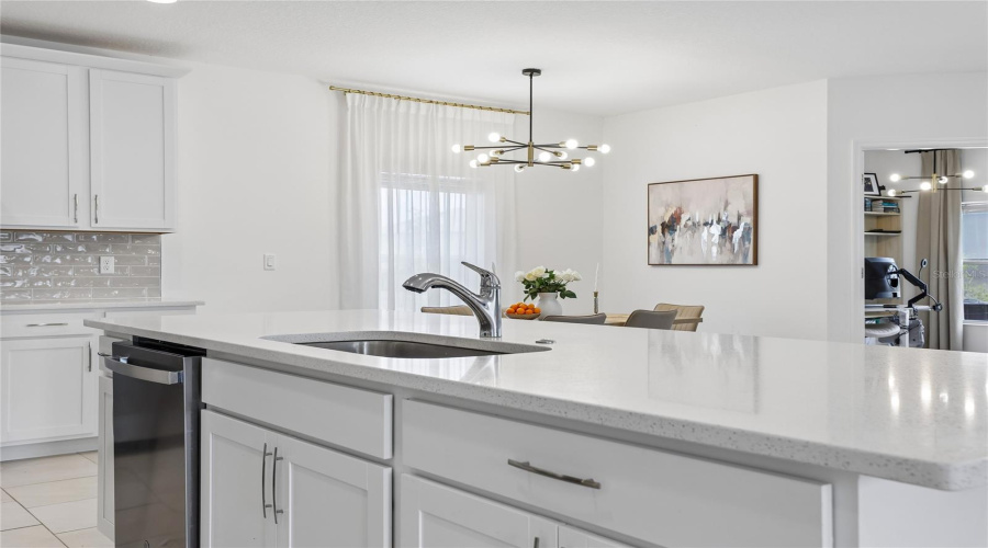 DAVENPORT, Florida 33837, 4 Bedrooms Bedrooms, ,2 BathroomsBathrooms,Residential,For Sale,SWAN SWIM,0,MFRS5153618