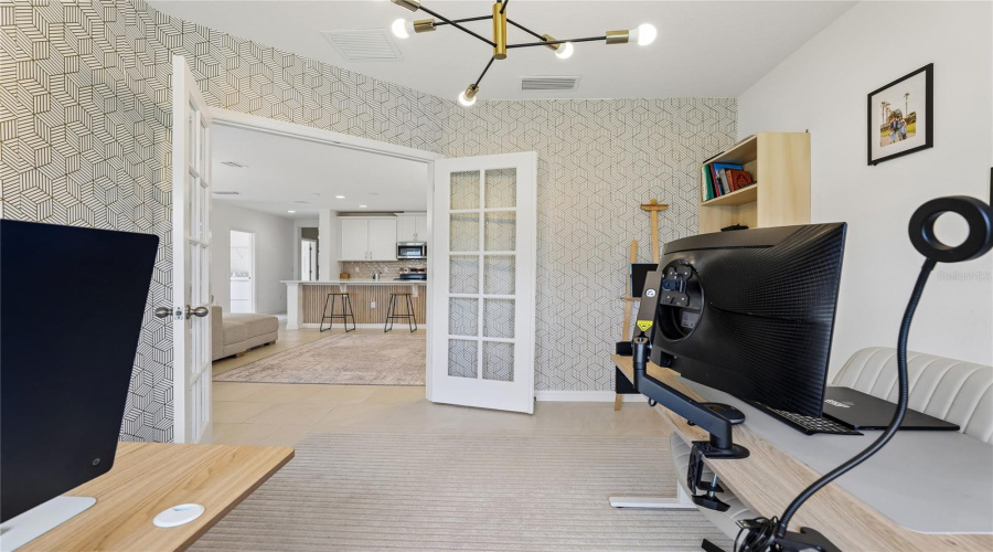 DAVENPORT, Florida 33837, 4 Bedrooms Bedrooms, ,2 BathroomsBathrooms,Residential,For Sale,SWAN SWIM,0,MFRS5153618