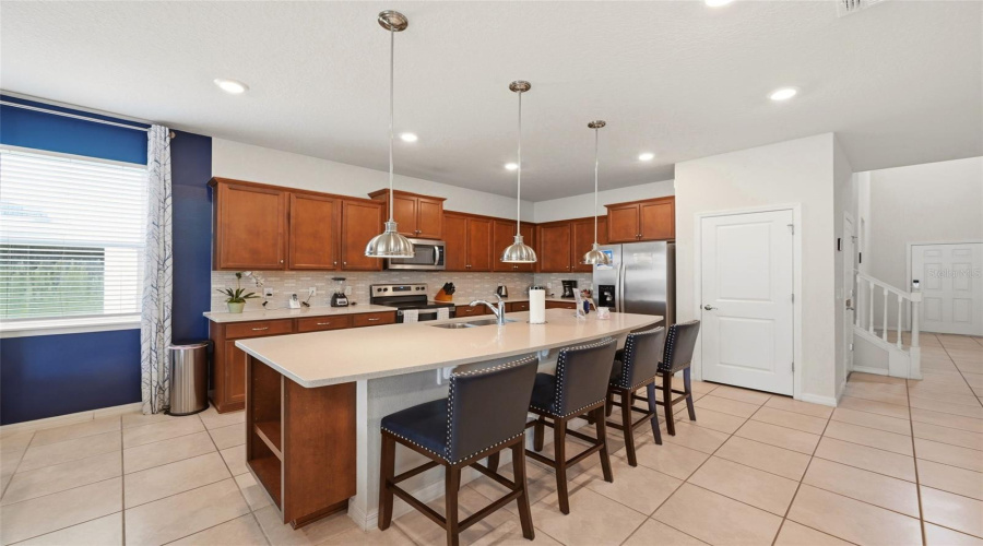 DAVENPORT, Florida 33897, 8 Bedrooms Bedrooms, ,6 BathroomsBathrooms,Residential,For Sale,LELANI,0,MFRO6423565