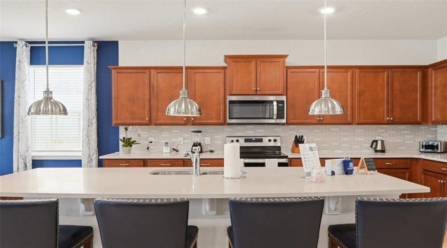 DAVENPORT, Florida 33897, 8 Bedrooms Bedrooms, ,6 BathroomsBathrooms,Residential,For Sale,LELANI,0,MFRO6423565