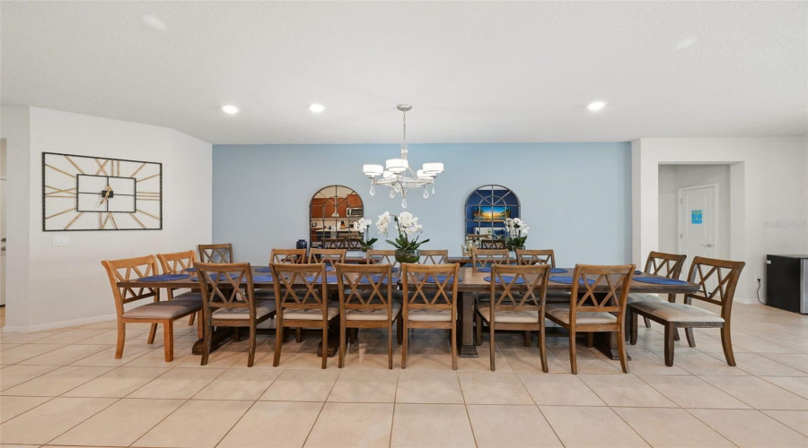 DAVENPORT, Florida 33897, 8 Bedrooms Bedrooms, ,6 BathroomsBathrooms,Residential,For Sale,LELANI,0,MFRO6423565