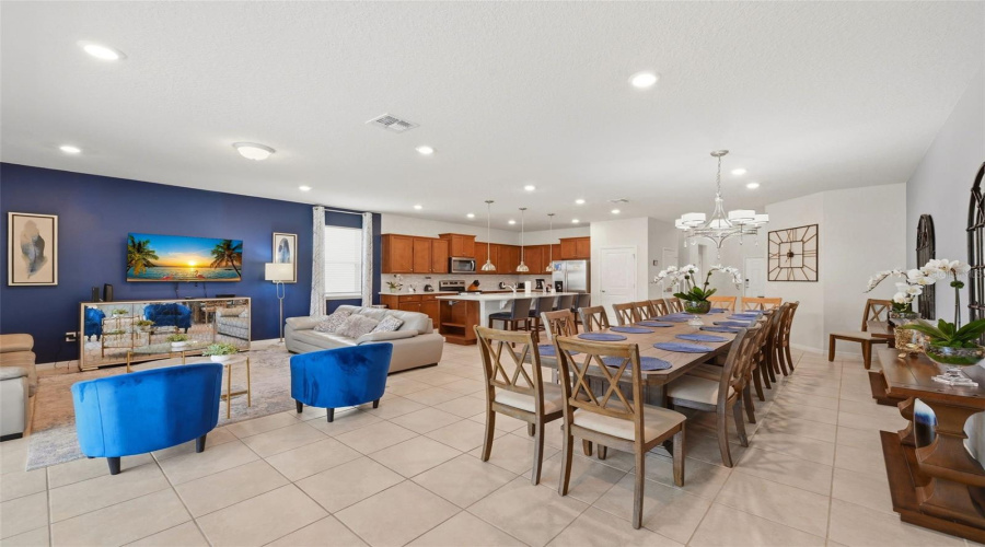 DAVENPORT, Florida 33897, 8 Bedrooms Bedrooms, ,6 BathroomsBathrooms,Residential,For Sale,LELANI,0,MFRO6423565