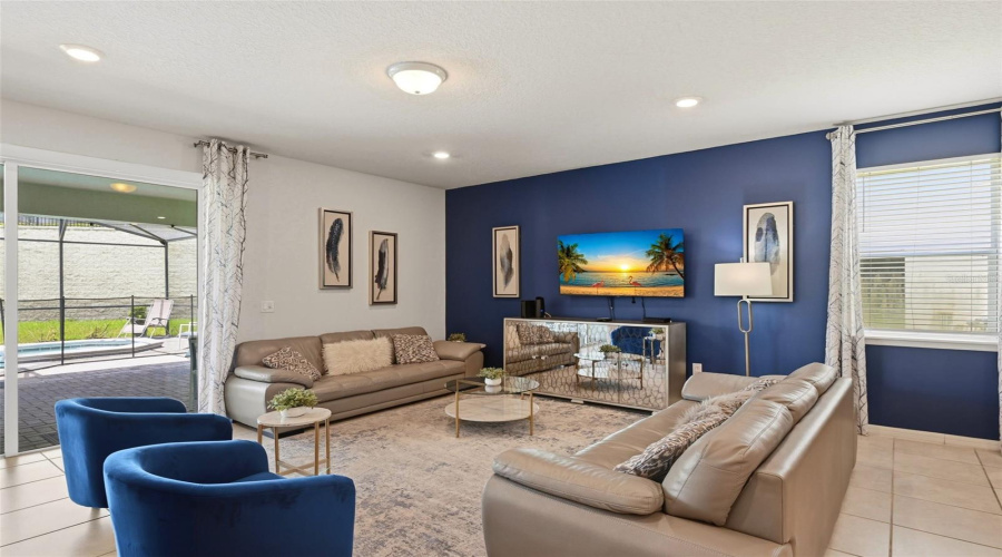 DAVENPORT, Florida 33897, 8 Bedrooms Bedrooms, ,6 BathroomsBathrooms,Residential,For Sale,LELANI,0,MFRO6423565