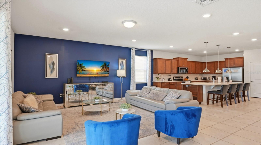 DAVENPORT, Florida 33897, 8 Bedrooms Bedrooms, ,6 BathroomsBathrooms,Residential,For Sale,LELANI,0,MFRO6423565