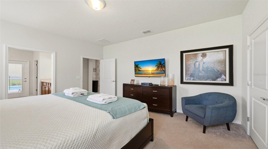 DAVENPORT, Florida 33897, 8 Bedrooms Bedrooms, ,6 BathroomsBathrooms,Residential,For Sale,LELANI,0,MFRO6423565