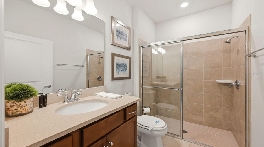 DAVENPORT, Florida 33897, 8 Bedrooms Bedrooms, ,6 BathroomsBathrooms,Residential,For Sale,LELANI,0,MFRO6423565