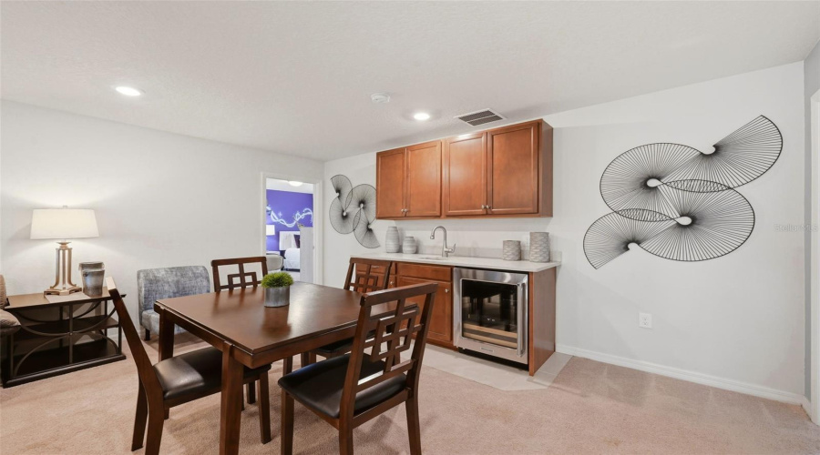 DAVENPORT, Florida 33897, 8 Bedrooms Bedrooms, ,6 BathroomsBathrooms,Residential,For Sale,LELANI,0,MFRO6423565
