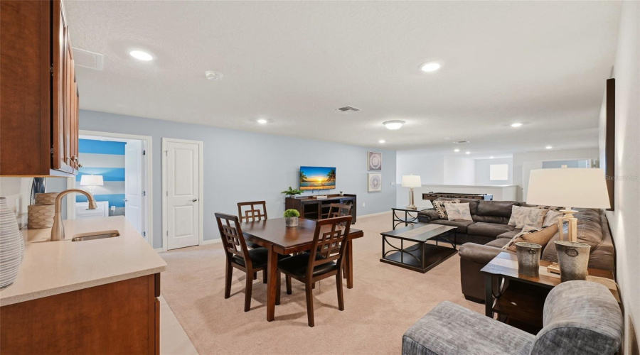 DAVENPORT, Florida 33897, 8 Bedrooms Bedrooms, ,6 BathroomsBathrooms,Residential,For Sale,LELANI,0,MFRO6423565