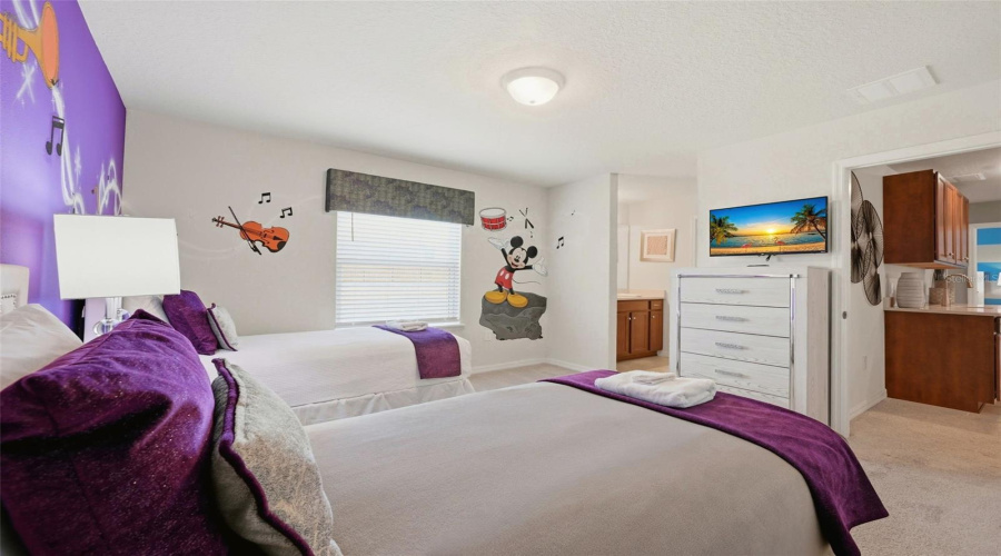 DAVENPORT, Florida 33897, 8 Bedrooms Bedrooms, ,6 BathroomsBathrooms,Residential,For Sale,LELANI,0,MFRO6423565
