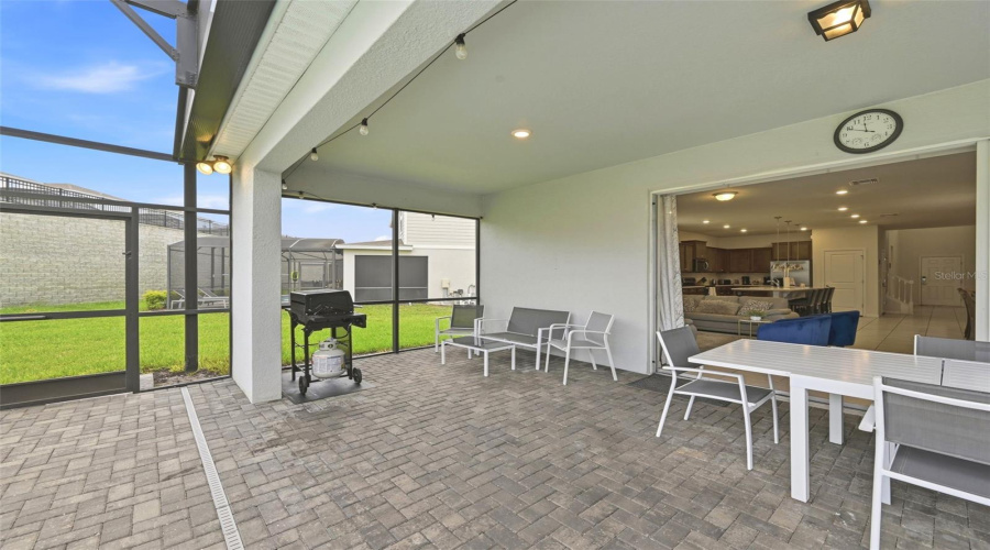 DAVENPORT, Florida 33897, 8 Bedrooms Bedrooms, ,6 BathroomsBathrooms,Residential,For Sale,LELANI,0,MFRO6423565