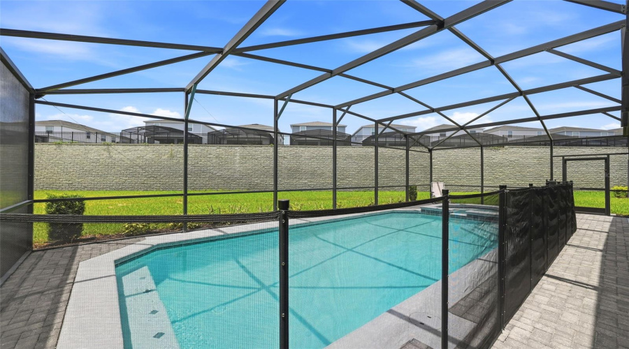 DAVENPORT, Florida 33897, 8 Bedrooms Bedrooms, ,6 BathroomsBathrooms,Residential,For Sale,LELANI,0,MFRO6423565
