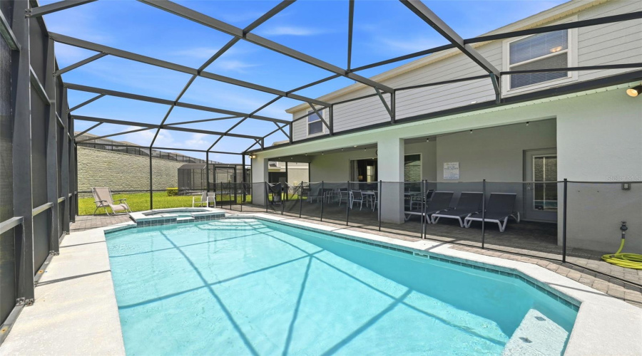 DAVENPORT, Florida 33897, 8 Bedrooms Bedrooms, ,6 BathroomsBathrooms,Residential,For Sale,LELANI,0,MFRO6423565