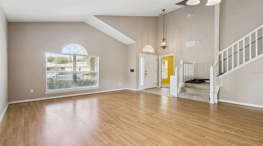 DAVENPORT, Florida 33896, 5 Bedrooms Bedrooms, ,4 BathroomsBathrooms,Residential,For Sale,SCRUB JAY,0,MFRP4939296